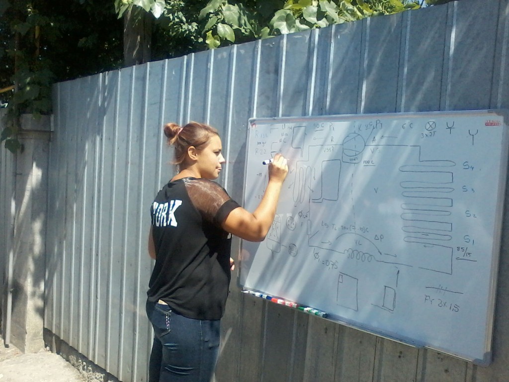 P24-06-15_11.36 (Custom).jpg