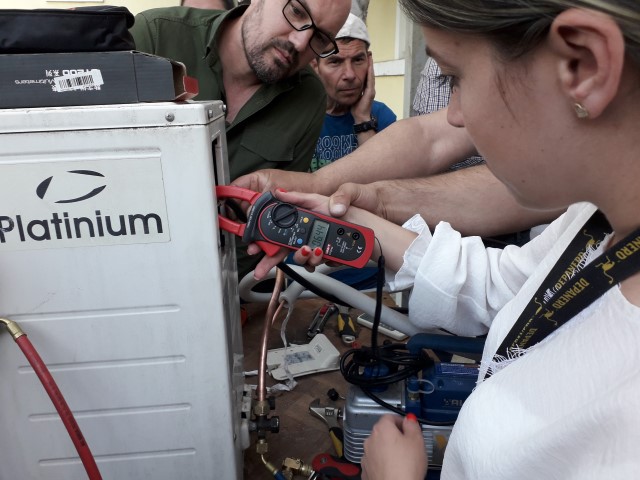 curentul consumat de compresor.jpg