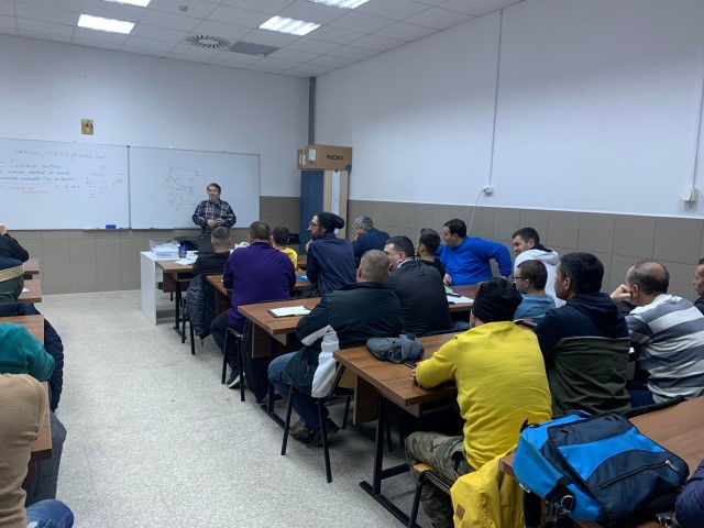 Sala de curs .grupa a electricieni.jpg