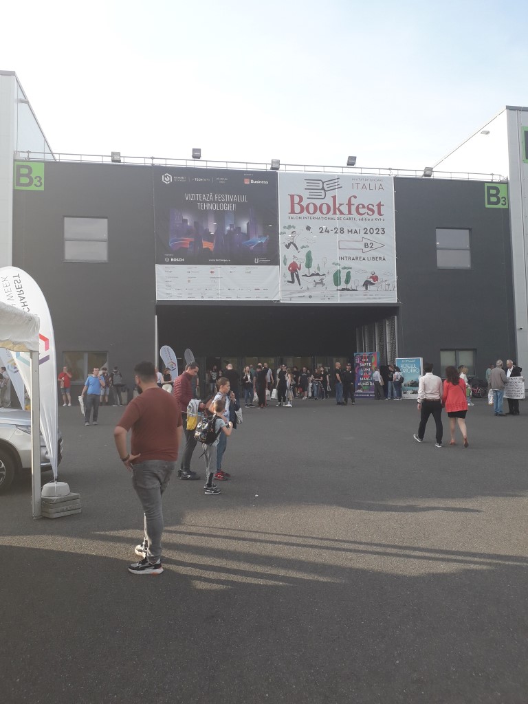 Salonul International.jpg