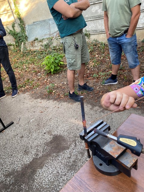 Practica frig 18 si 19 sept stapanim tehnica imbinarii prin argintare.jpg