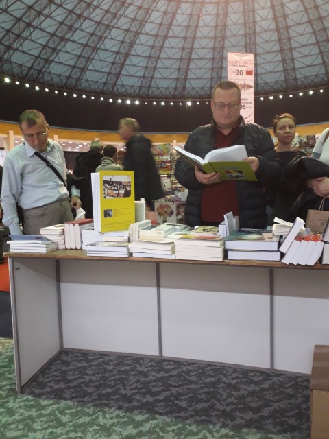 Targul de Carte Gaudeamus 2023 frig si electric.jpg