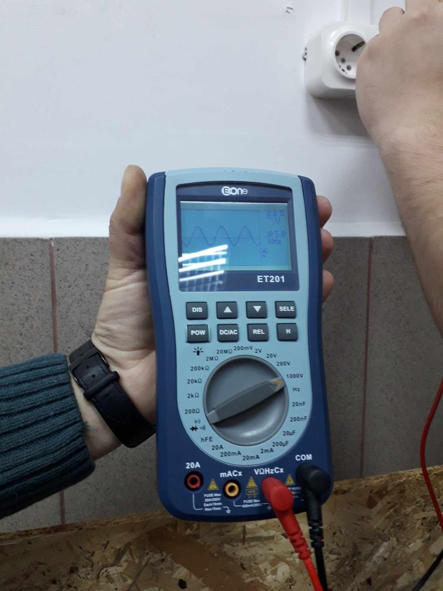 sinusoida pura frecv 50 Hz.jpg