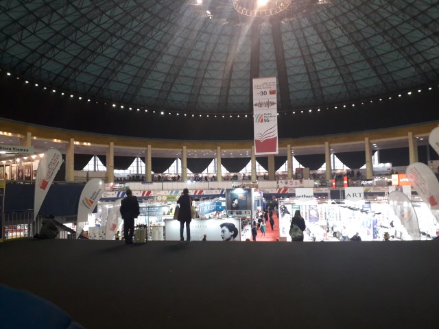 Gaudeamus 2023 standuri.jpg