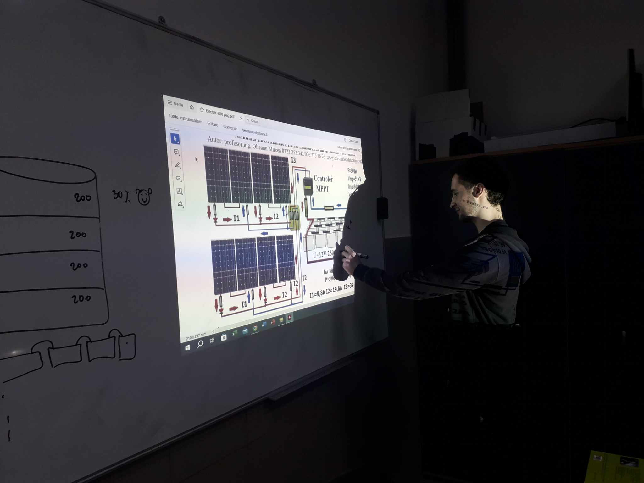 Calcul sistem fotovoltaic P=2000W inclusiv bancul de acumulatori.jpg
