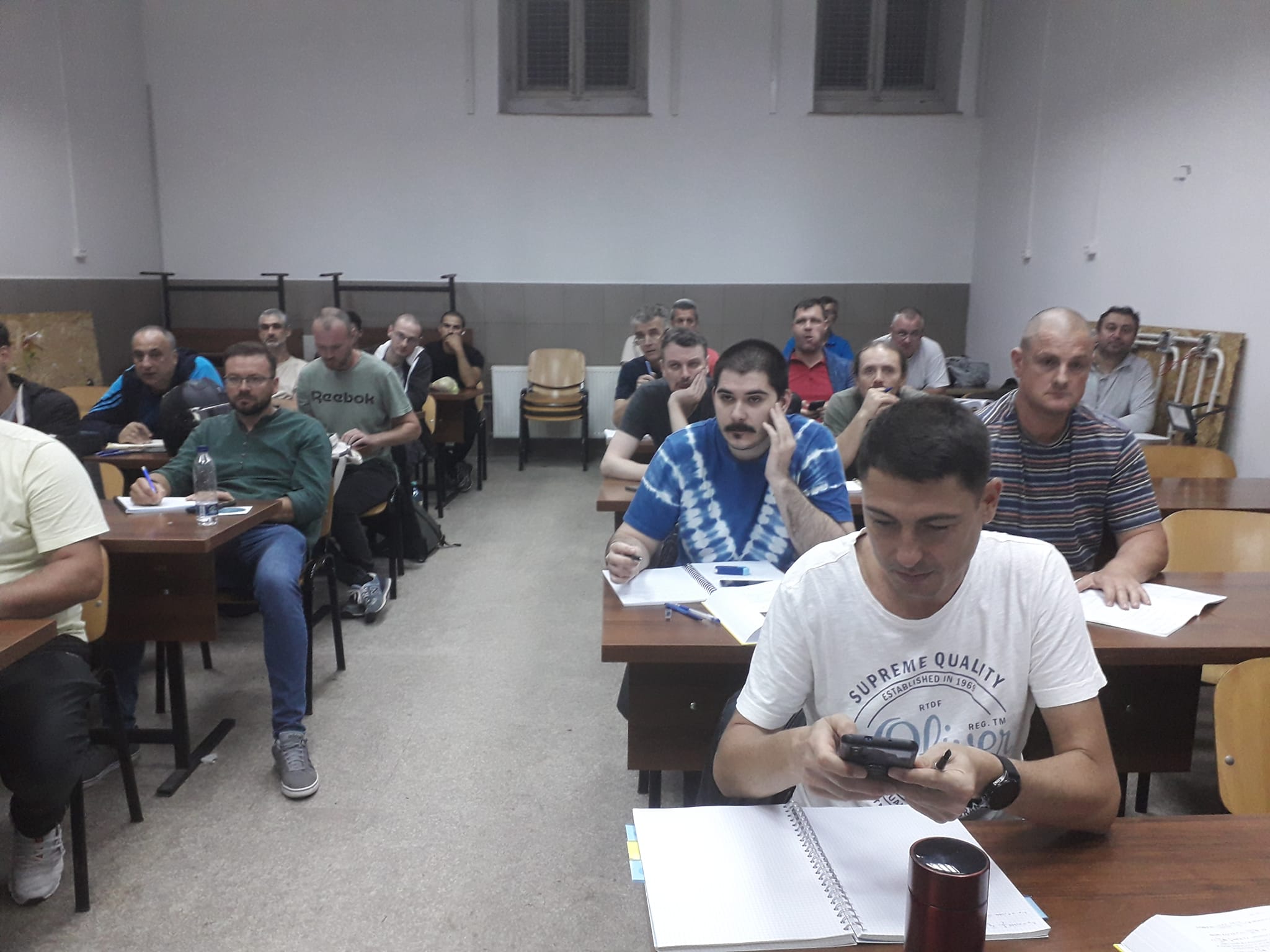 Prize de impamantare sala este plina.jpg