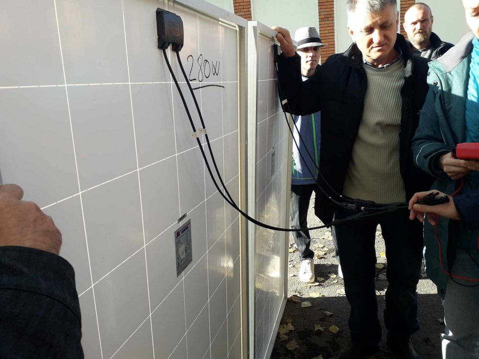 Panourile legate in paralel.jpg