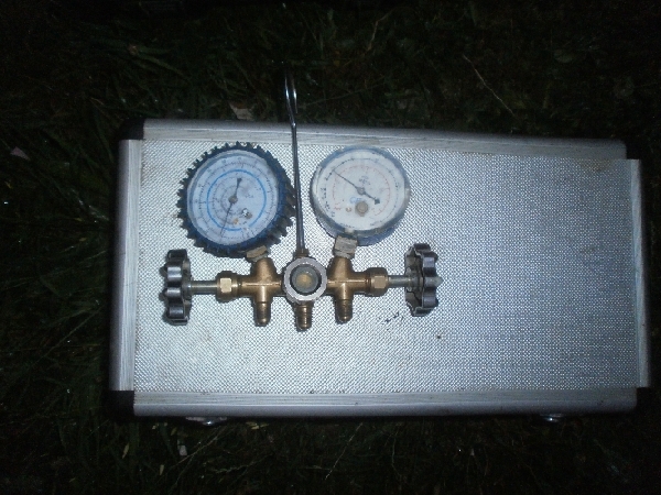 Baterie manometre R134 ,22  si manometru R 600.jpg