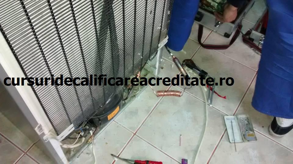 Reparatie frigider R600.jpg