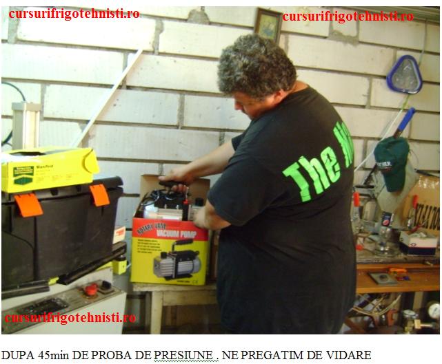 PREGATIREA POMPEI DE VACUM.JPG