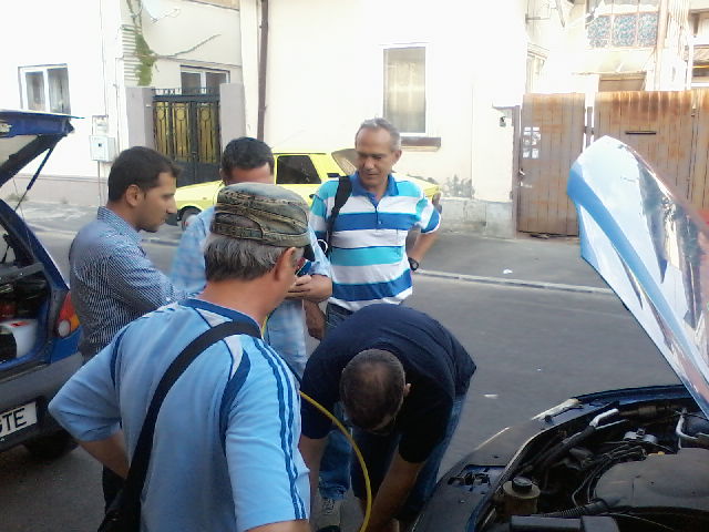 AC auto cu baietii.jpg