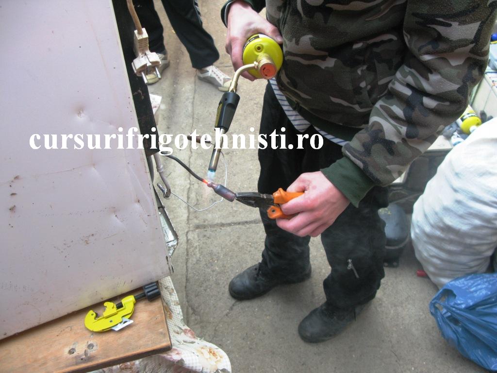 inlaturarea restului de filtru.jpg