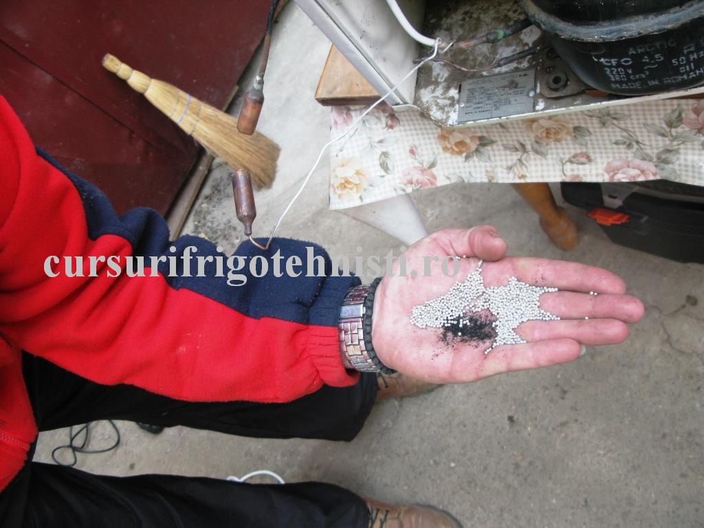 mizerie din filtru.jpg