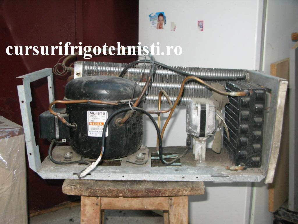 un circuit de la o vitrina.jpg