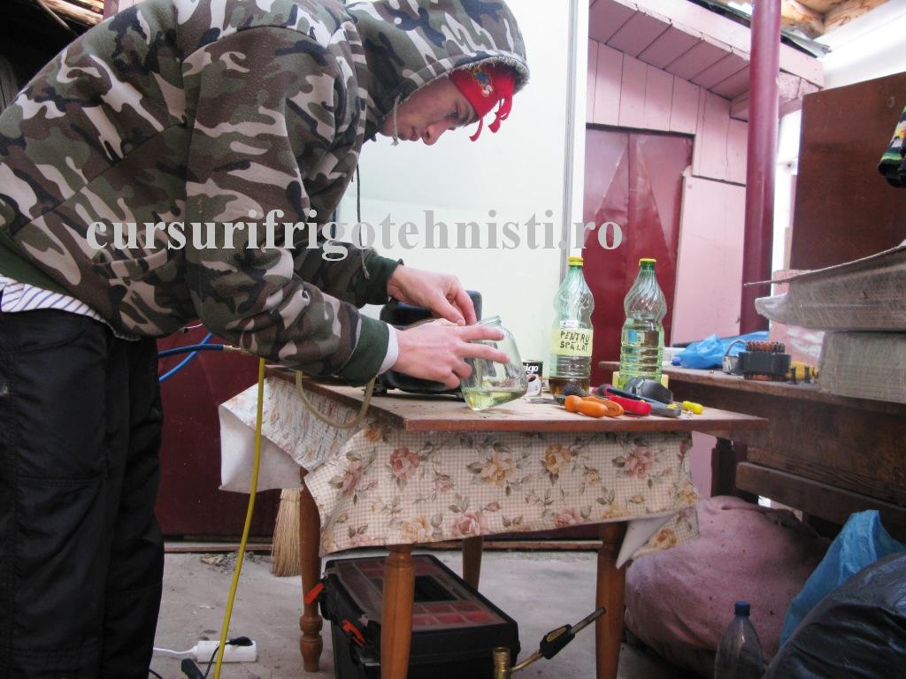 Nepotul viitor frigotehnist.jpg