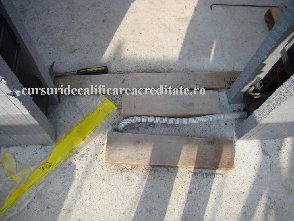 Coloana pentru etaj (Medium).JPG