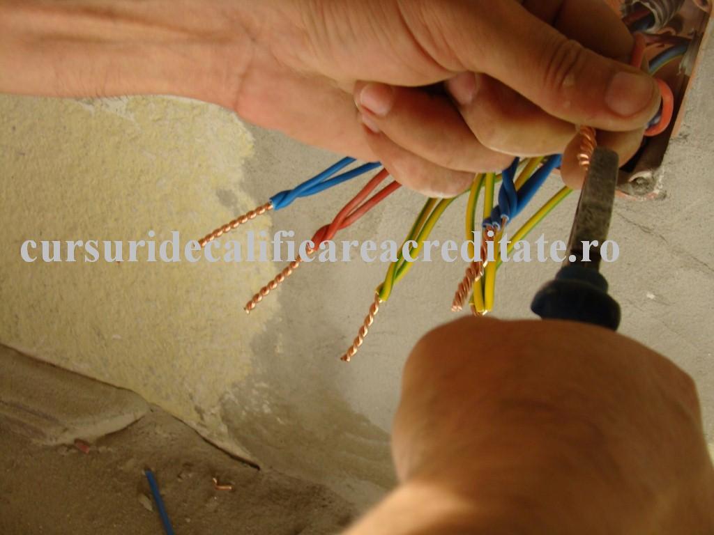 Conexiune (Medium).JPG