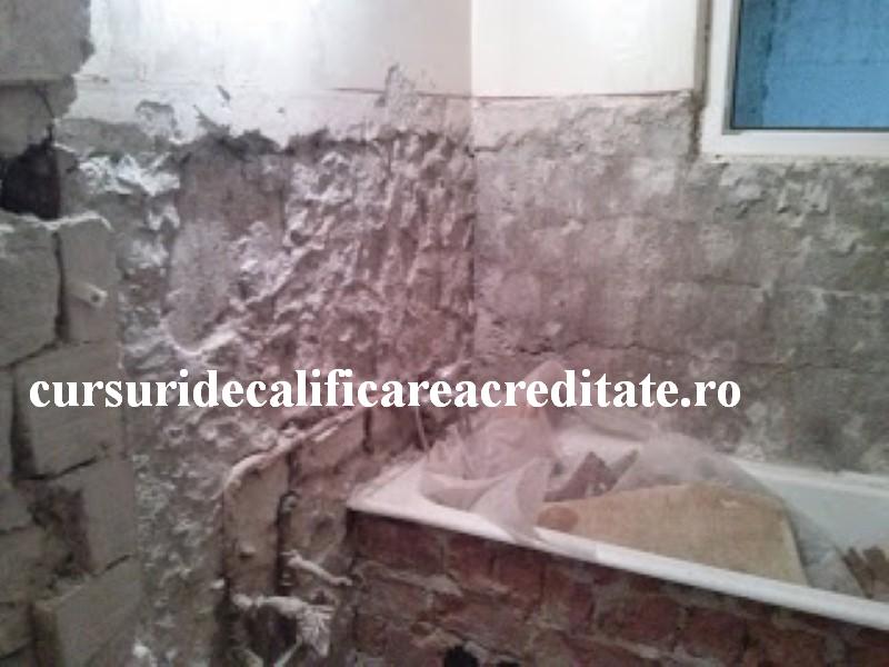 Baie in timpul modernizarii.jpg