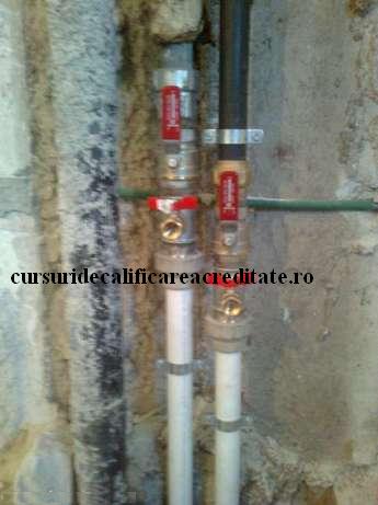 Inlocuit Coloane rece si calda ,robineti pentru utilizator la fiec garsoniera.jpg