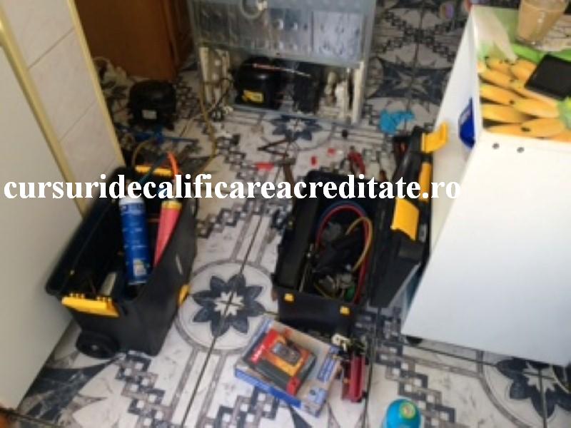 Inloc comp abia iesit din garantie 2.JPG