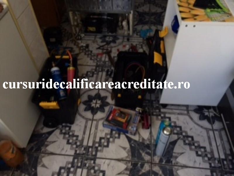 Inloc comp abia iesit din garantie 3.JPG