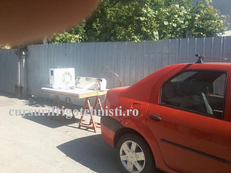 AC-ul lasat balta si rezolvau Loganul.jpg