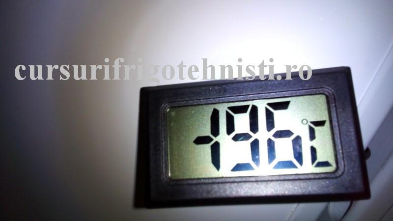 cum este normal la cong .sub -18 am -19 si mai coboara (Custom).JPG