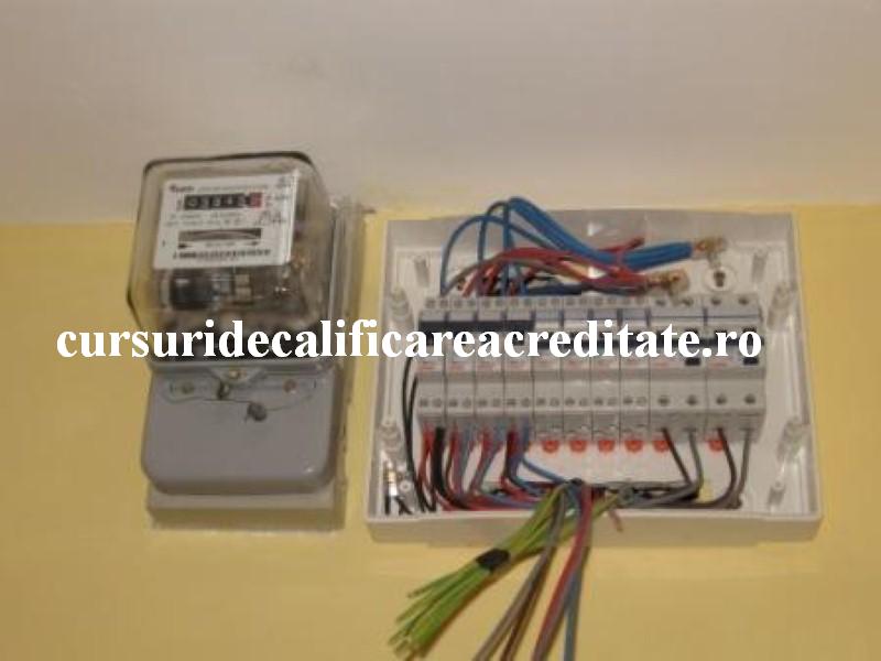 Tablou si contor pe placa.jpg