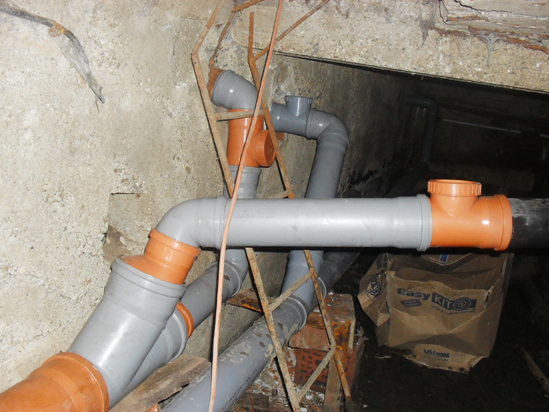 Canalizare subsol.jpg