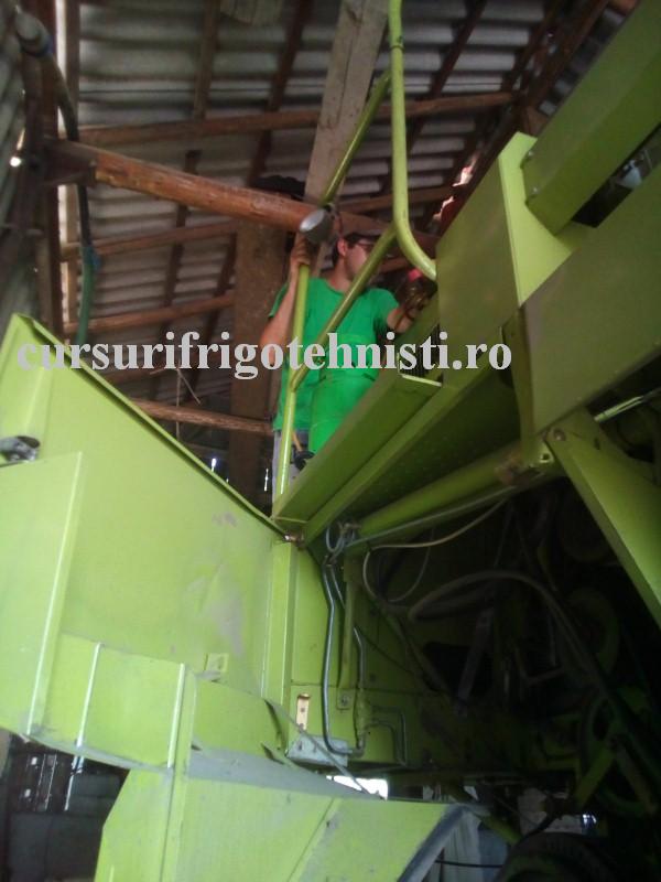 Sus pe combina 3 (Custom).jpg