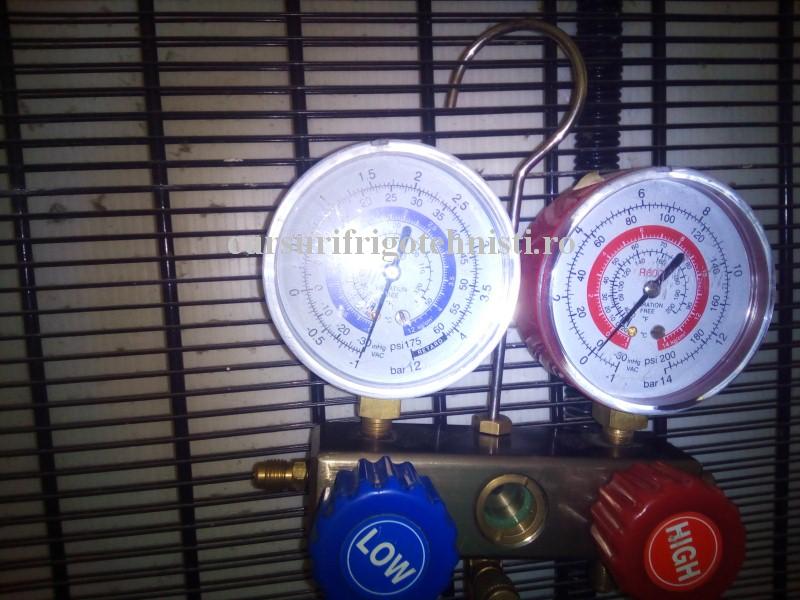 2 manom in vac (Custom).jpg