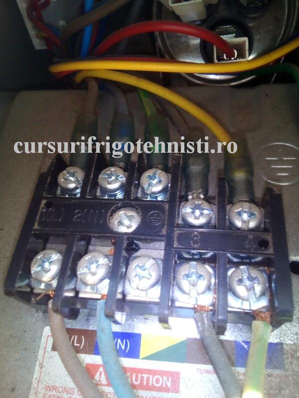 regleta conexiuni 1 (Custom).jpg