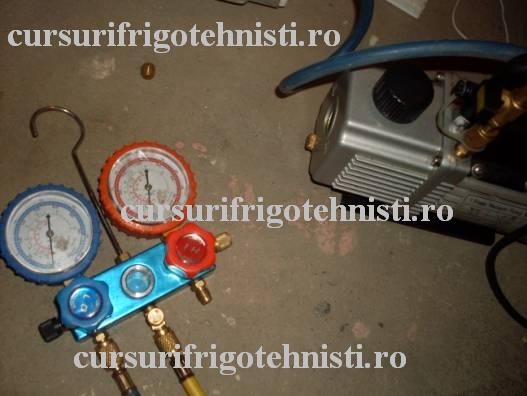 Sta in vacuum de 2 zile nu am avut azot.jpg