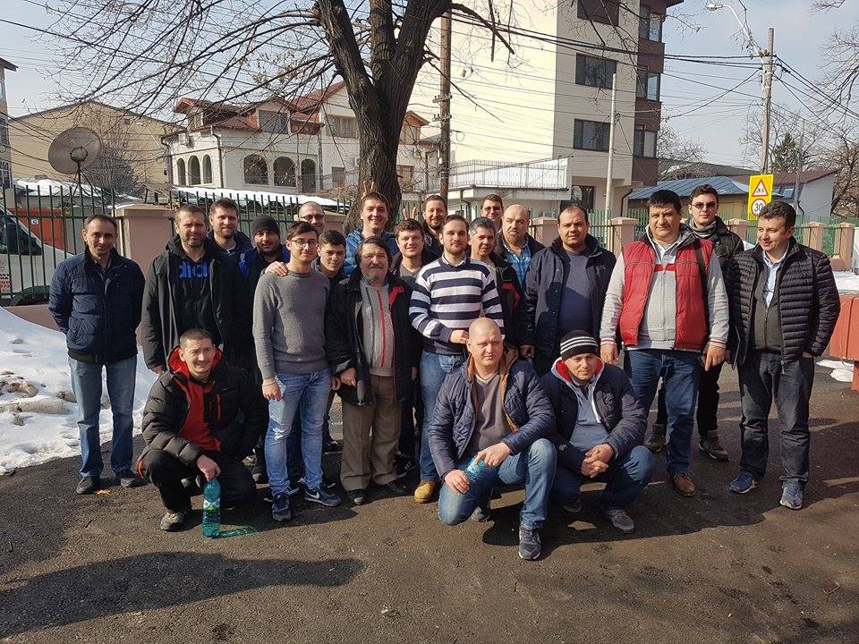 Gr 11 frig suntem cei mai buni.jpg