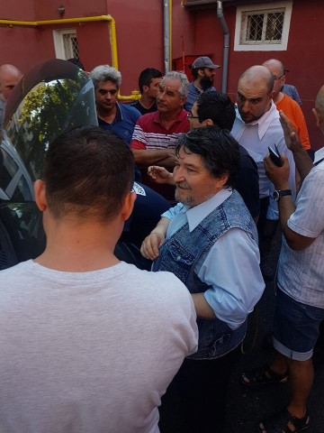 Frigotehnisti gr 12 ascultam modul de functionare al unui aer condoitionat auto.jpg