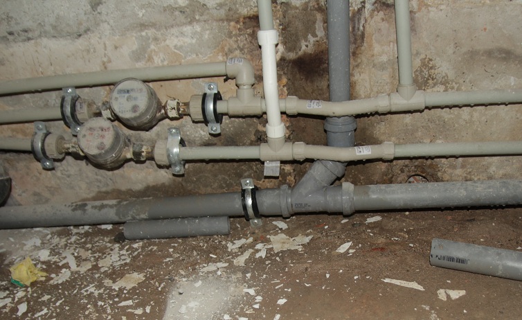 refacut instalatie sanitara in baie si canalizare PP.jpg