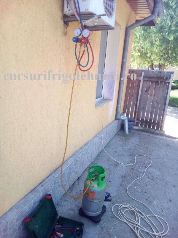 incarcare aer conditionat.jpg