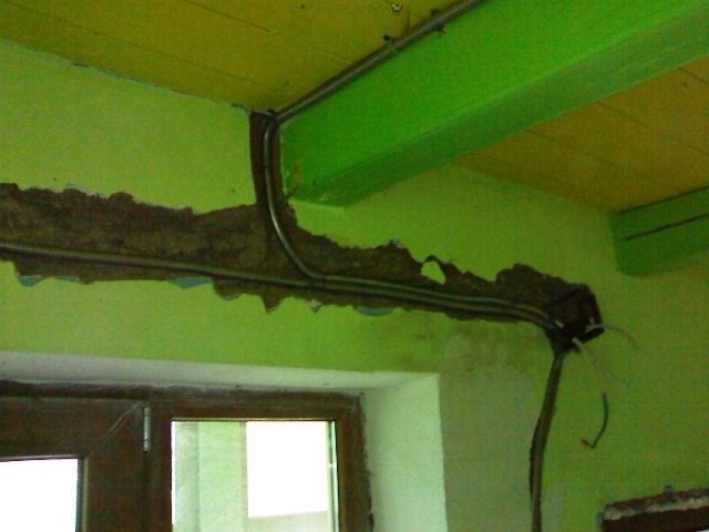 circuite lumina si prize casa din chirpici.jpg