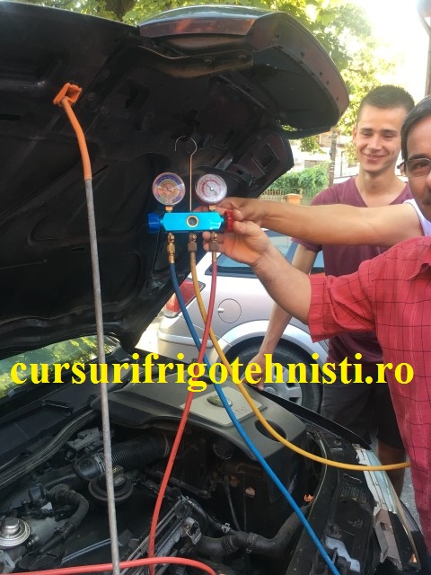 presiunile sunt ca la carte presiune joasa 2 bari presiune inalta 11 bari refulare vaporizator 9 C.JPG