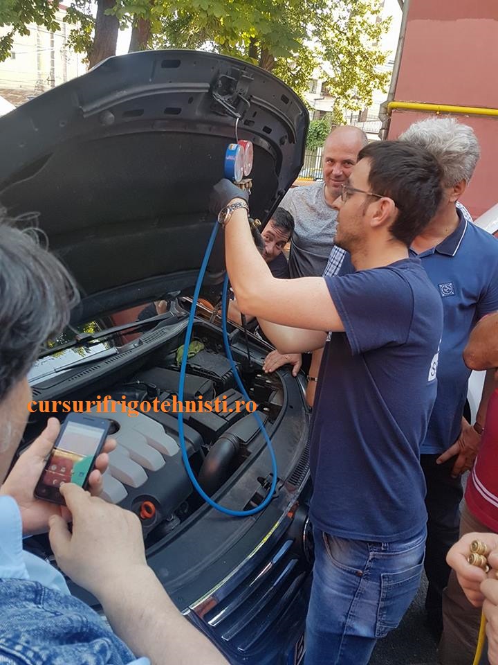 baterie montata ac auto.jpg