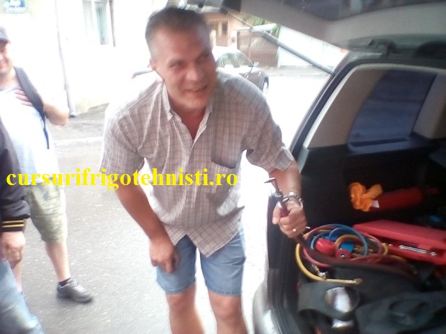 prezentare scule frigotehnisti.jpg