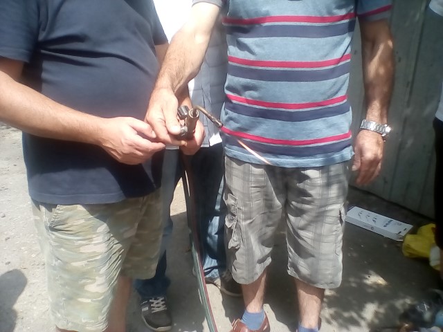 Flacara este ok putem incepe sa sudam compresorul.jpg