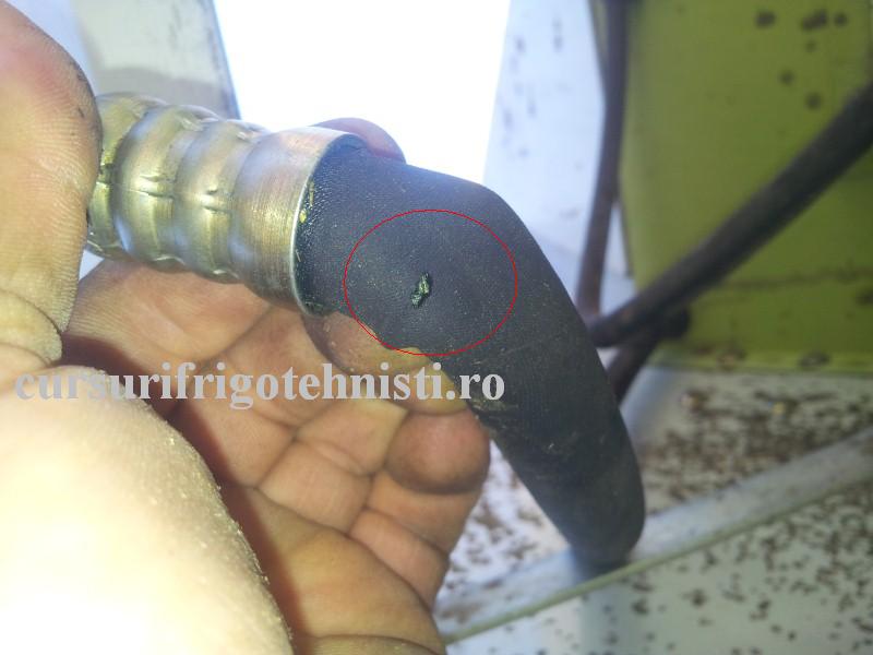 Pierduse R134 un furtun chinezesc spart.jpg