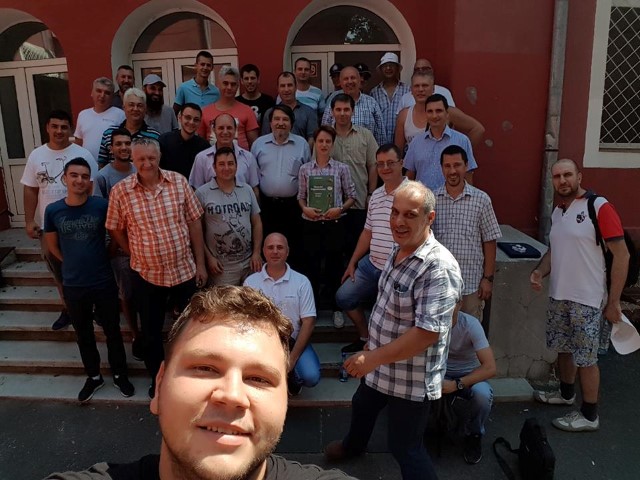 Alin gr 12 frigotehnisti  face selfie.jpg