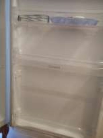 usa frigiderului de nota 8 (Small).jpg