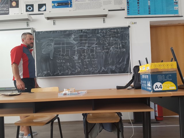 coloane trifazici.jpg