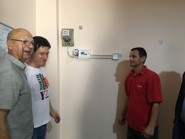 Claudiu va fi un bun electrician si este un bun coleg pe care te poti baza.JPG