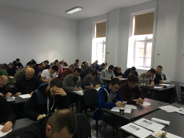 Grupa 8 electricieni EMJT inainte de examen 1.jpg