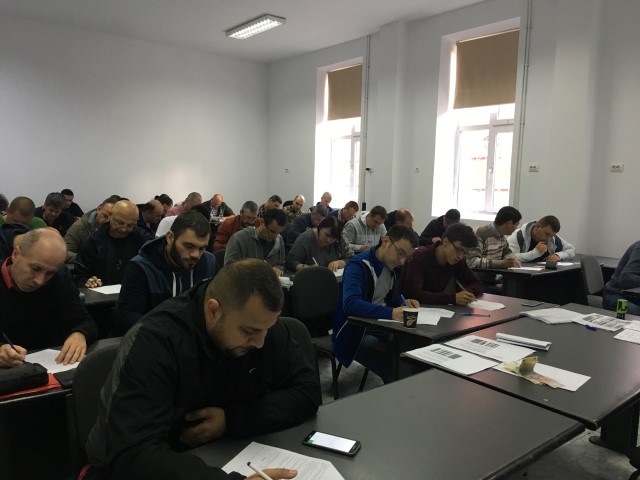 Grupa 8 electricieni EMJT inainte de examen 4.jpg