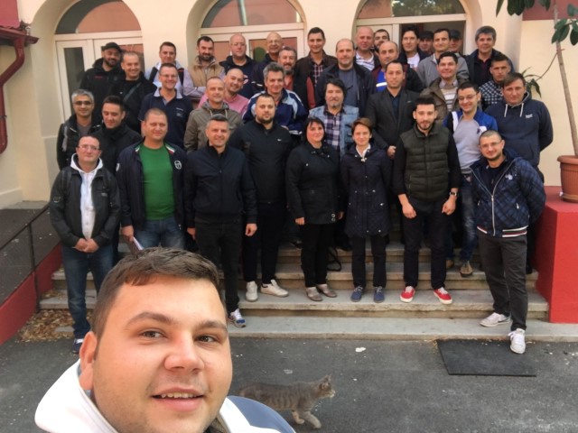 Grupa 8 electricieni  EMJT Alin face selfie.jpg